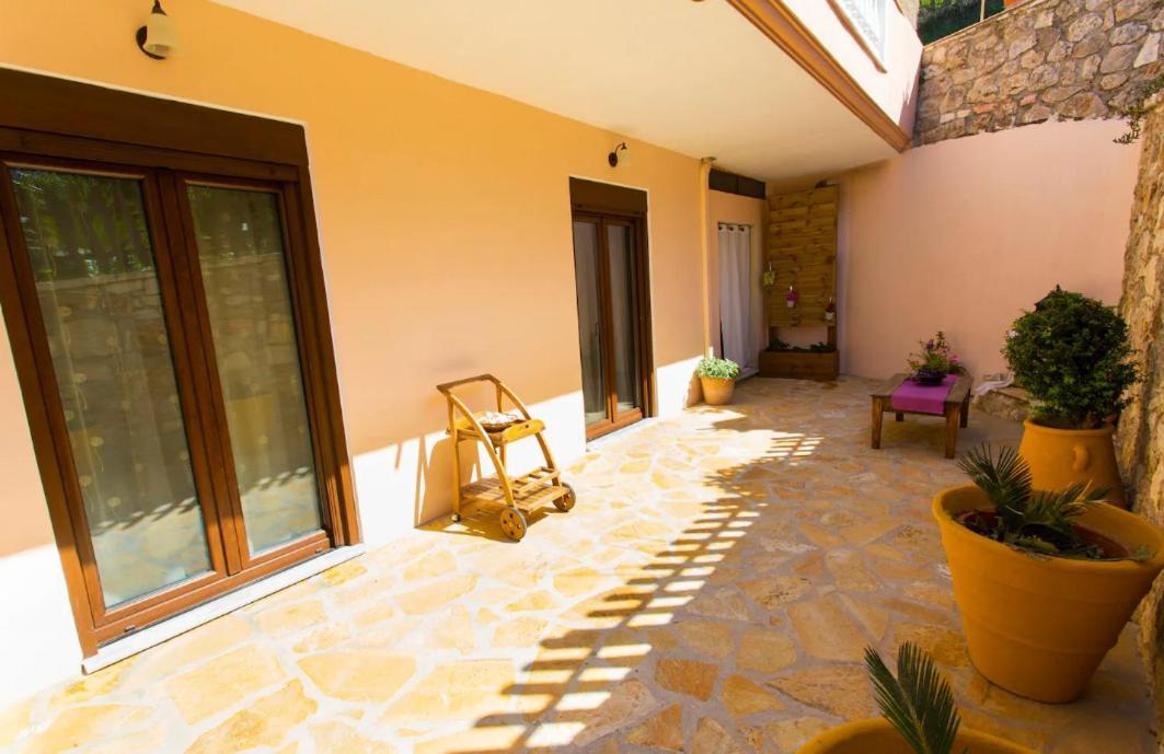 Apartamento Amaryllis House Parga Exterior foto